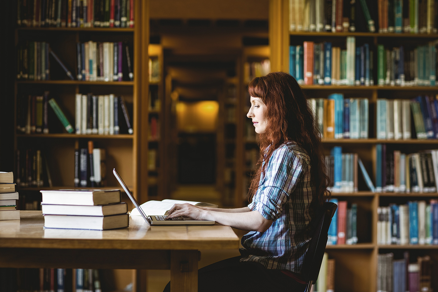 Un retour aux études? Comment bien gérer ses finances en tant que parent étudiant | Article de blogue de Kaleido