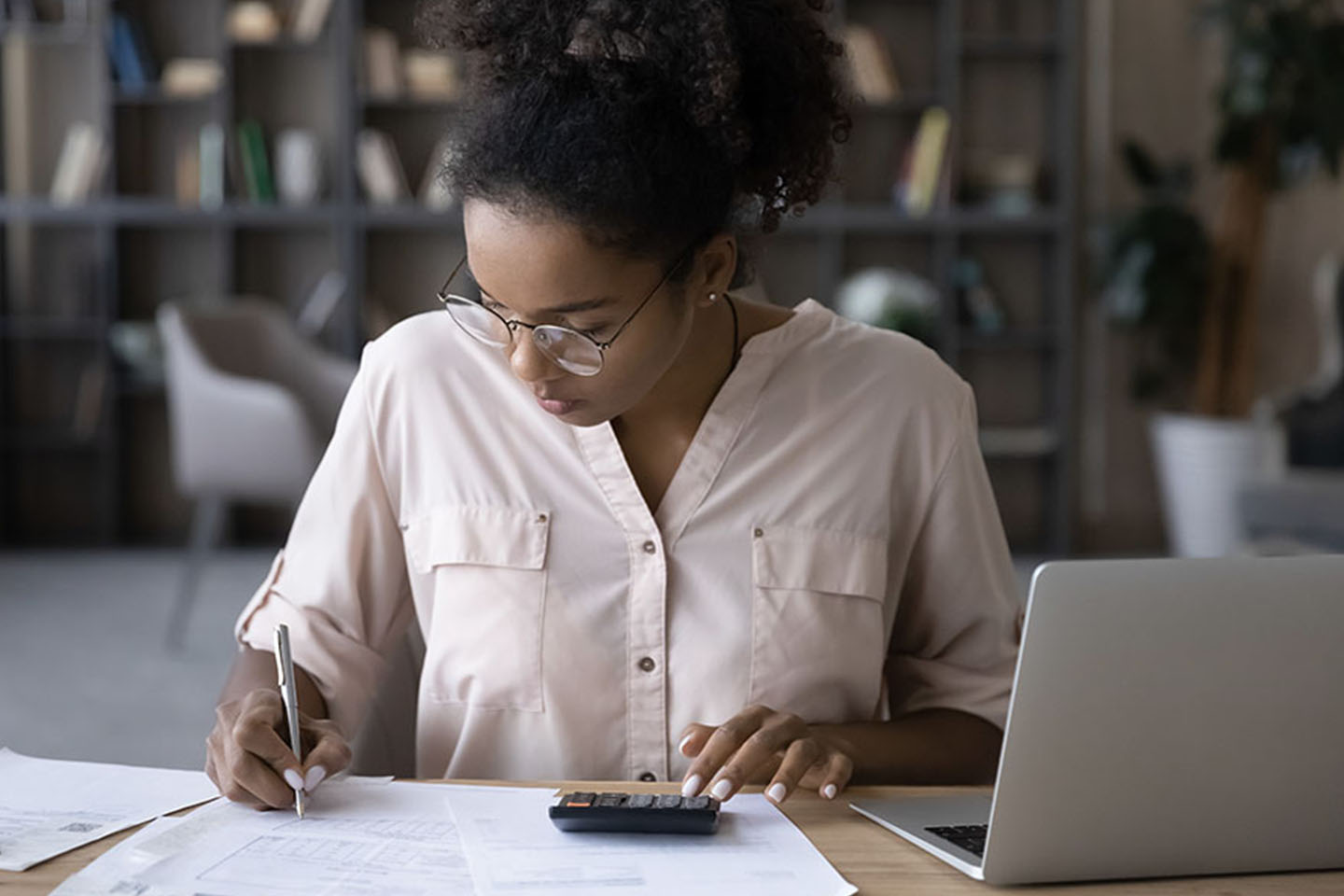 Établir un budget mensuel | Article de blogue de Kaleido